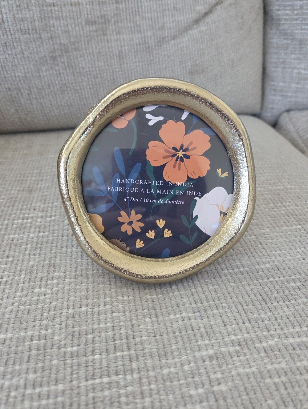 Handcrafted Gold Round Photo Frame - Gold